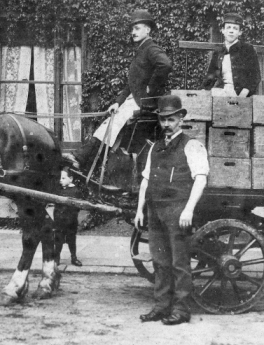 Can you spot Robert Edge aged 6 with Arthur & Thomas